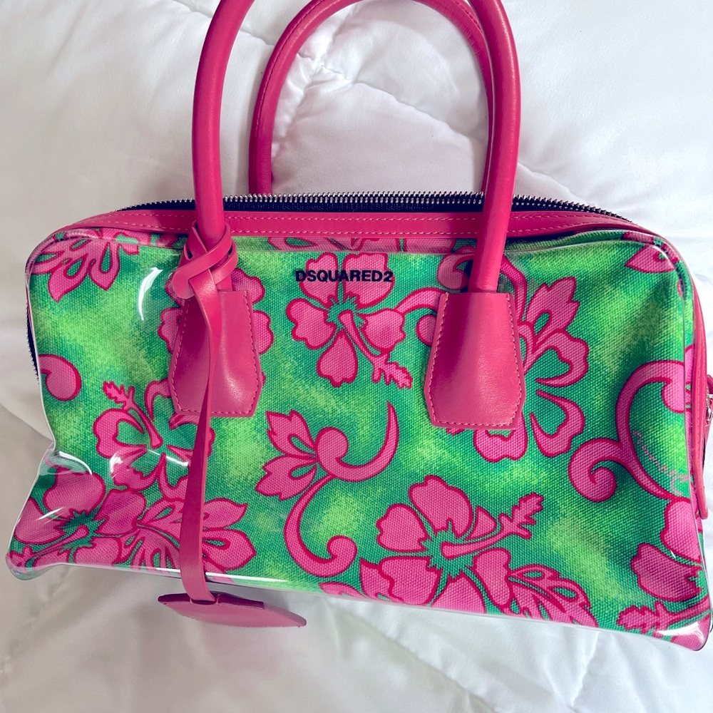 Brand New no tags DSQUARED2 Italian luxury fashion bag.
